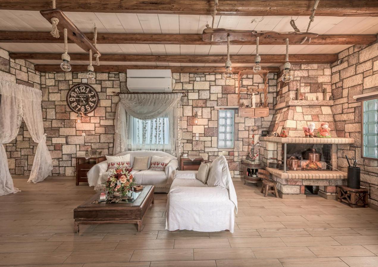 Emilia'S Little Farmhouses Agioi Anargyroi  Bagian luar foto