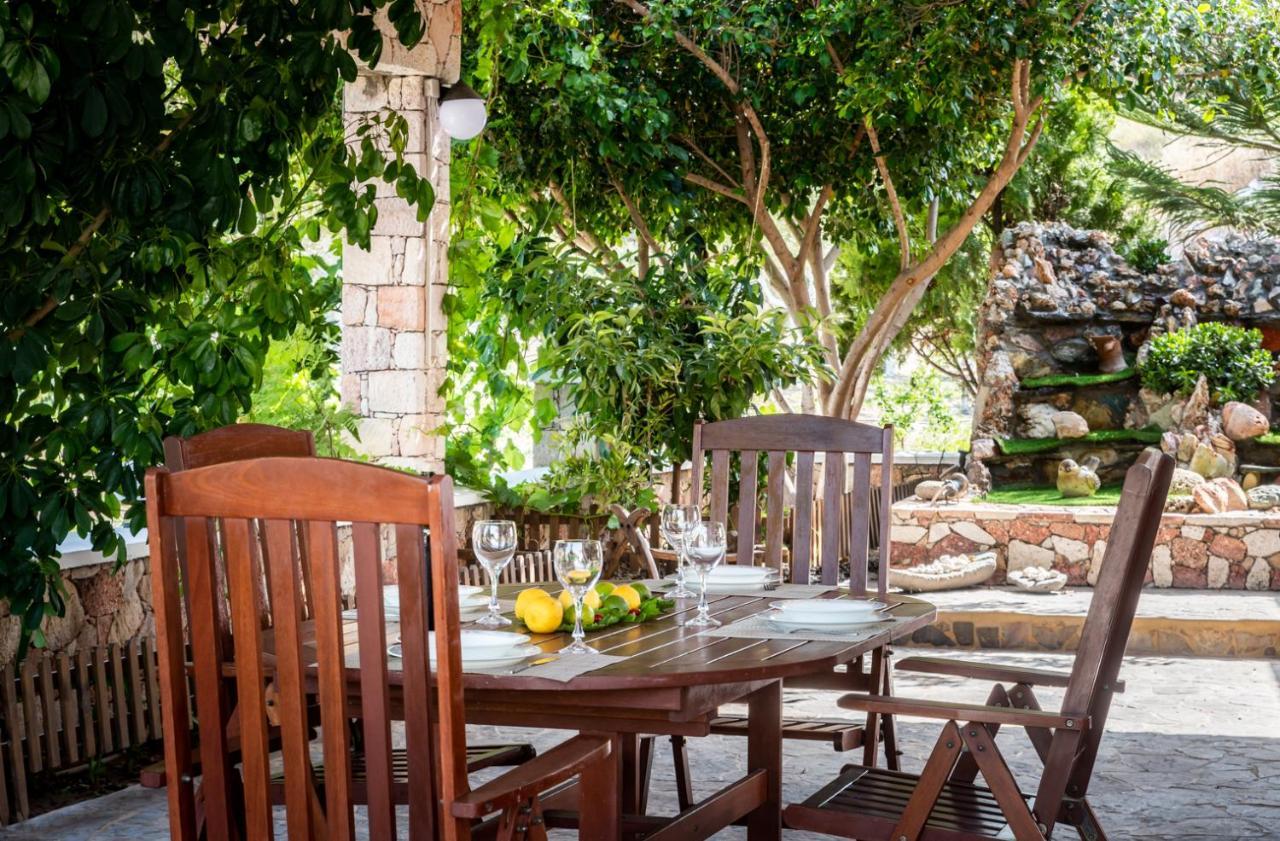 Emilia'S Little Farmhouses Agioi Anargyroi  Bagian luar foto