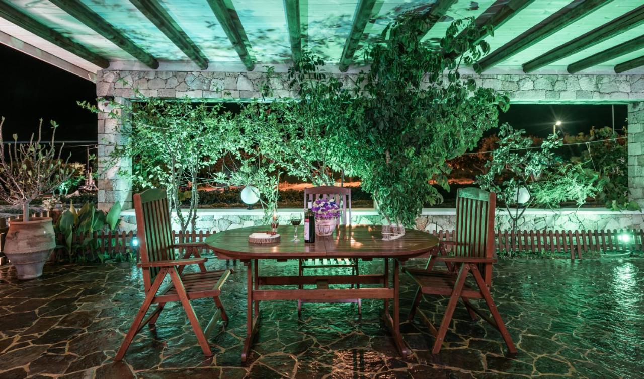 Emilia'S Little Farmhouses Agioi Anargyroi  Bagian luar foto